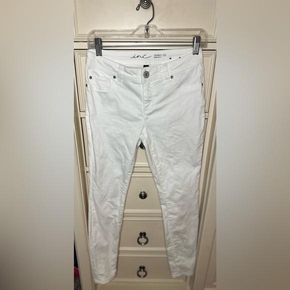 INC‎ skinny regular jeans, white stretchy size 2P - Picture 1 of 5